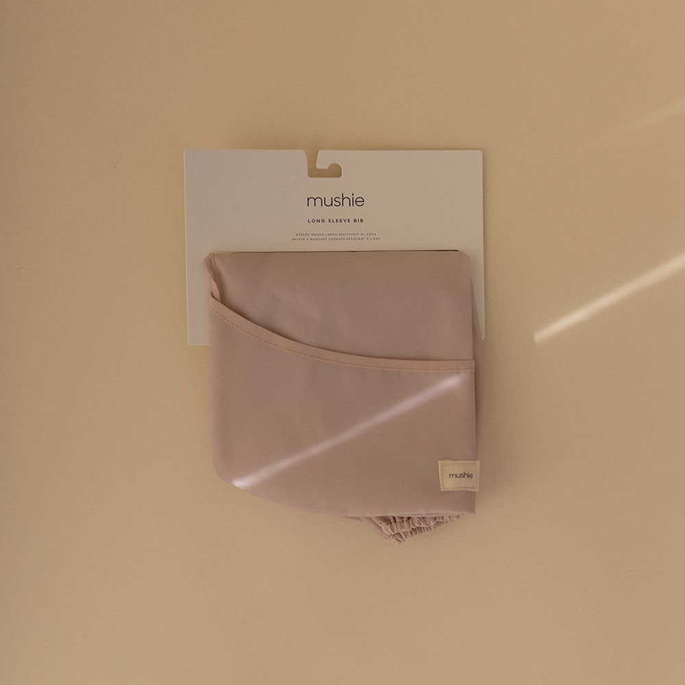 Mushie® Slinček z rokavi Blush Mushie