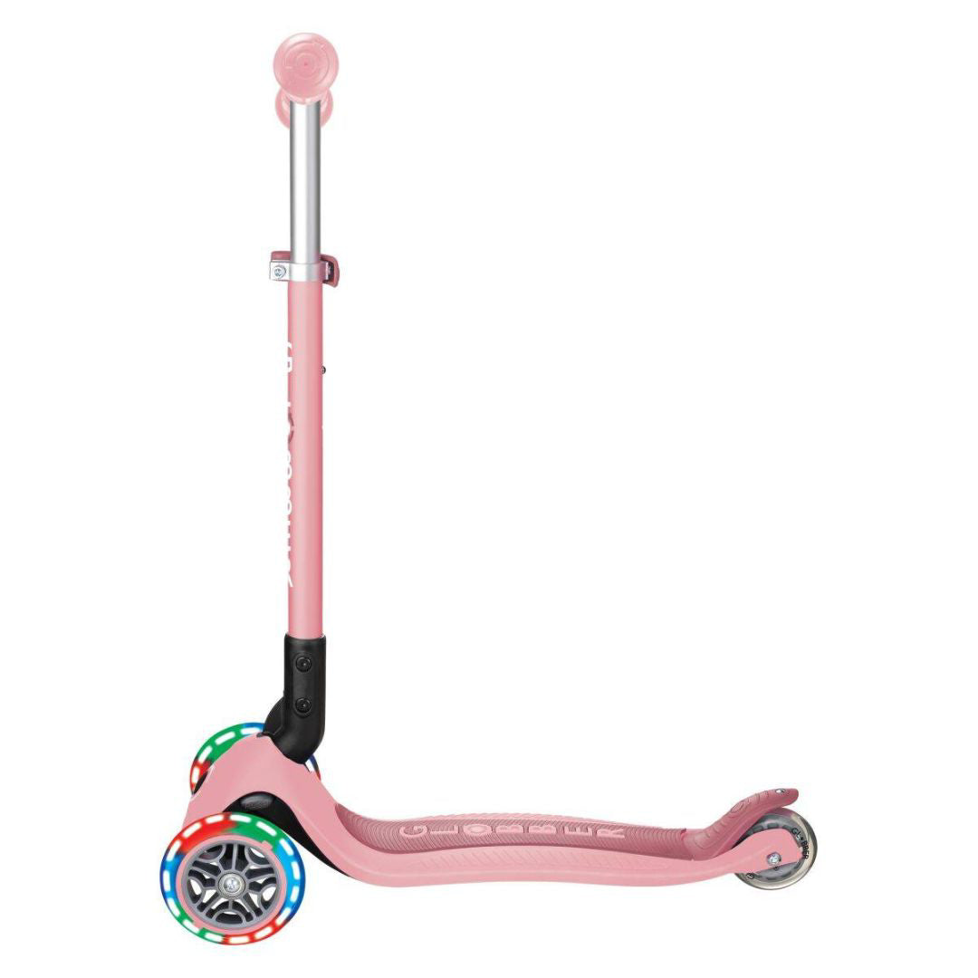 Globber® Otroški skiro s svetlečimi kolesi Primo Pastel Pink Globber