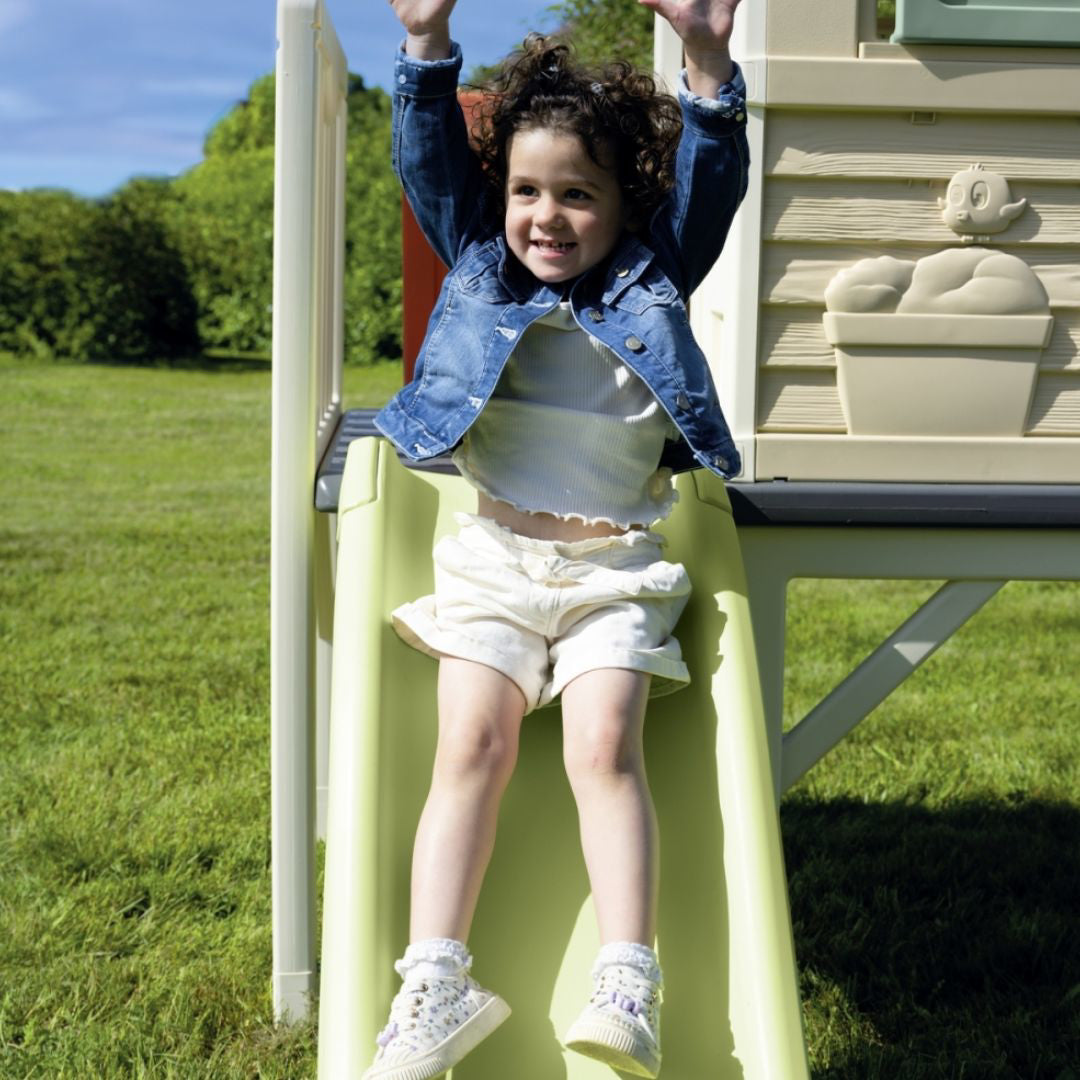 Smoby® Hiška na stebrih Smoby