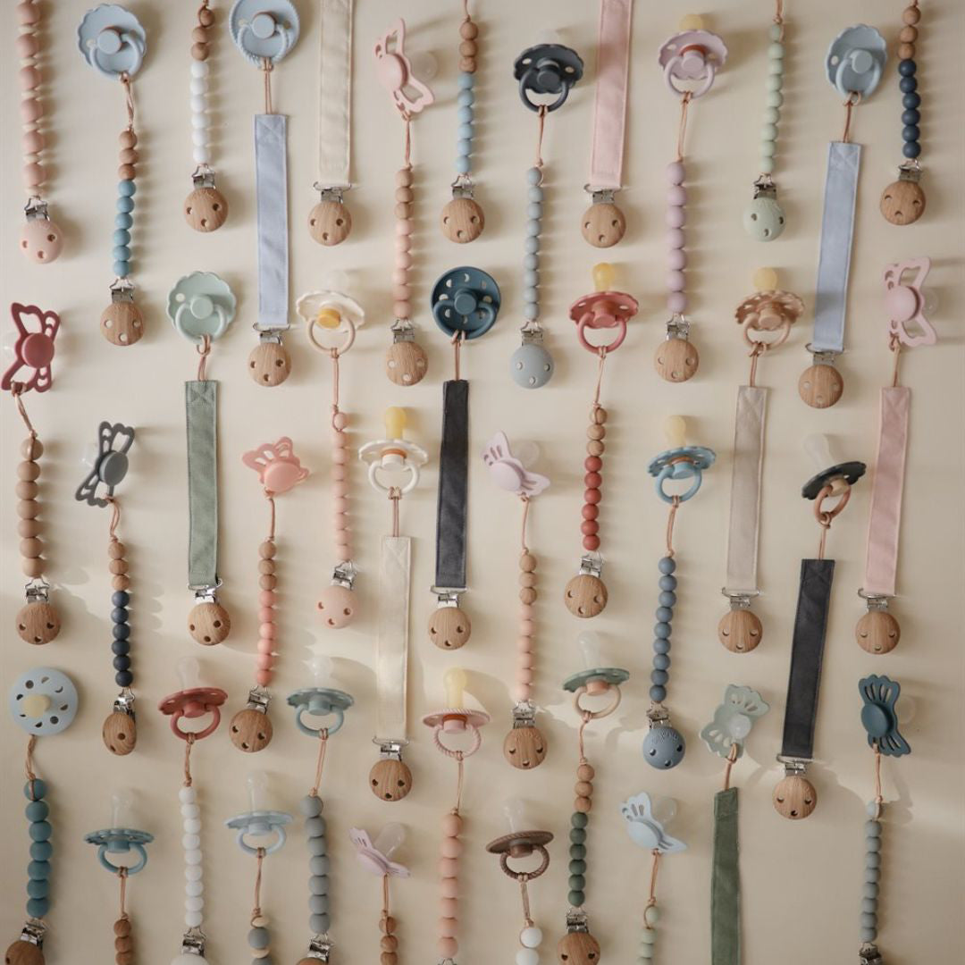 Mushie® Držalo za dudo 2 kos Olive/Shifting Sand Mushie