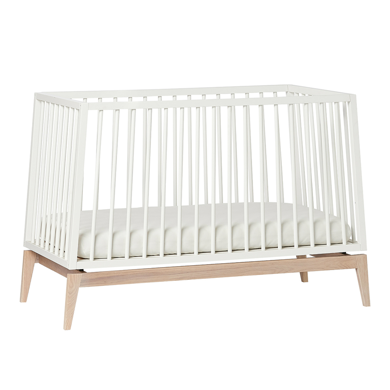 Picture of Leander® Luna™ Baby Bed wo. mattress 120x60 cm White/Oak
