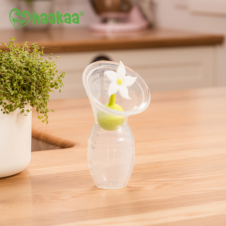 Picture of Haakaa® Silicone Breast Pump 100ml Generation 1 with Flower Stopper Combo