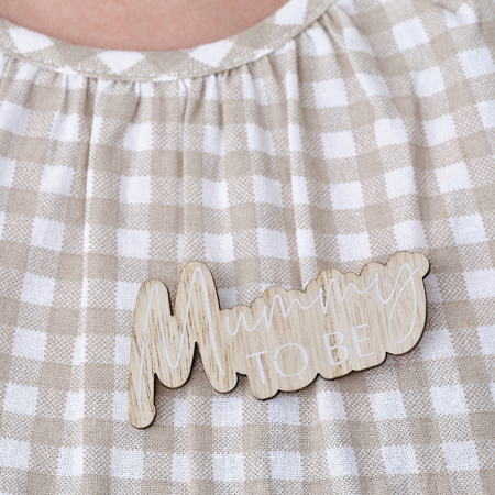 Picture of Ginger Ray® Mummy to Be Wooden Badge